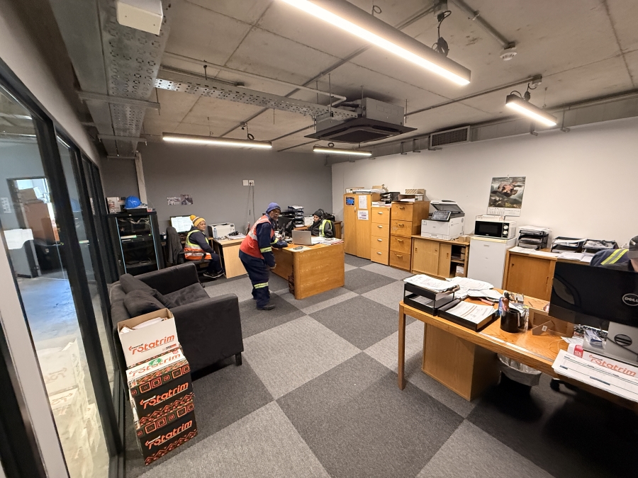 To Let Commercial Property for Rent in Bellville South Industria Western Cape